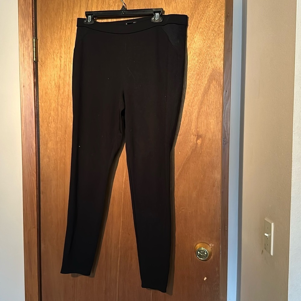 Black leggings
